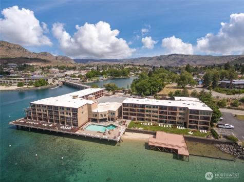322 W Woodin Avenue Chelan WA 98816