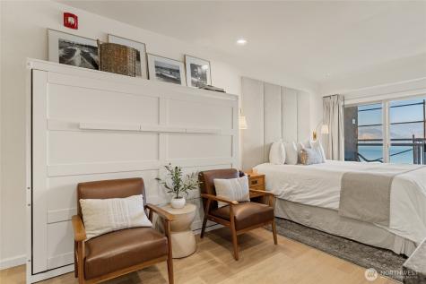 322 W Woodin Avenue Chelan WA 98816