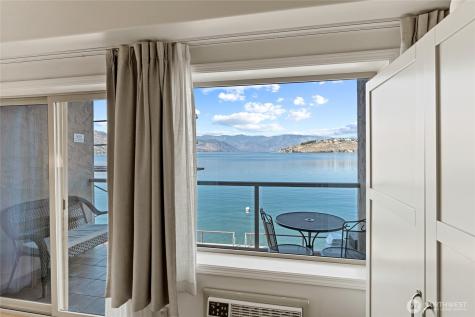 322 W Woodin Avenue Chelan WA 98816