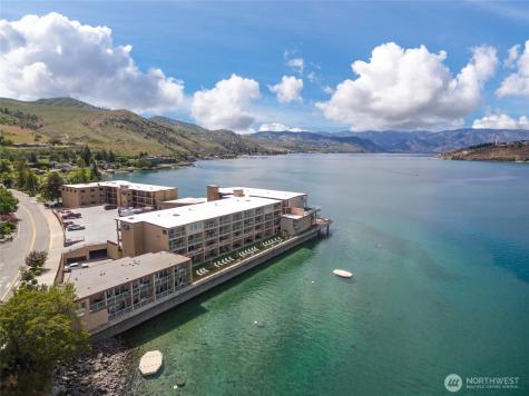 322 W Woodin Avenue Chelan WA 98816
