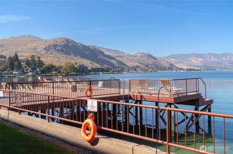 322 W Woodin Avenue Chelan WA 98816