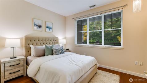 1709 134th Avenue SE Bellevue WA 98005