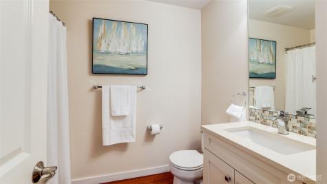 1709 134th Avenue SE Bellevue WA 98005