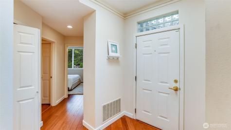 1709 134th Avenue SE Bellevue WA 98005