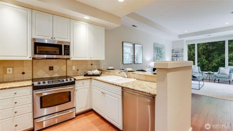 1709 134th Avenue SE Bellevue WA 98005