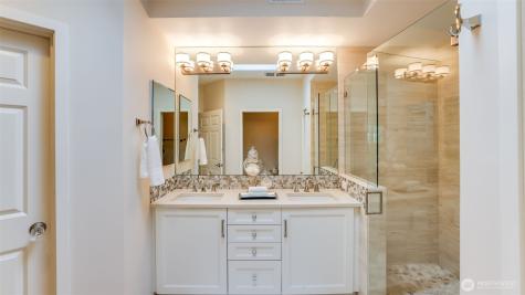 1709 134th Avenue SE Bellevue WA 98005