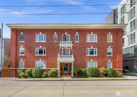 4725 15th Avenue NE Seattle WA 98105