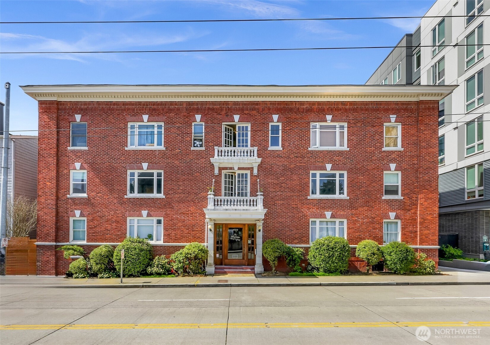 4725 15th Avenue NE Seattle WA 98105