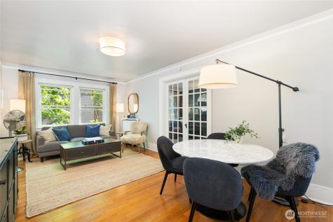 4725 15th Avenue NE Seattle WA 98105