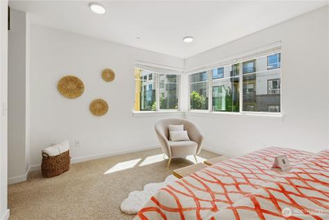 15865 NE 14th Road Bellevue WA 98008