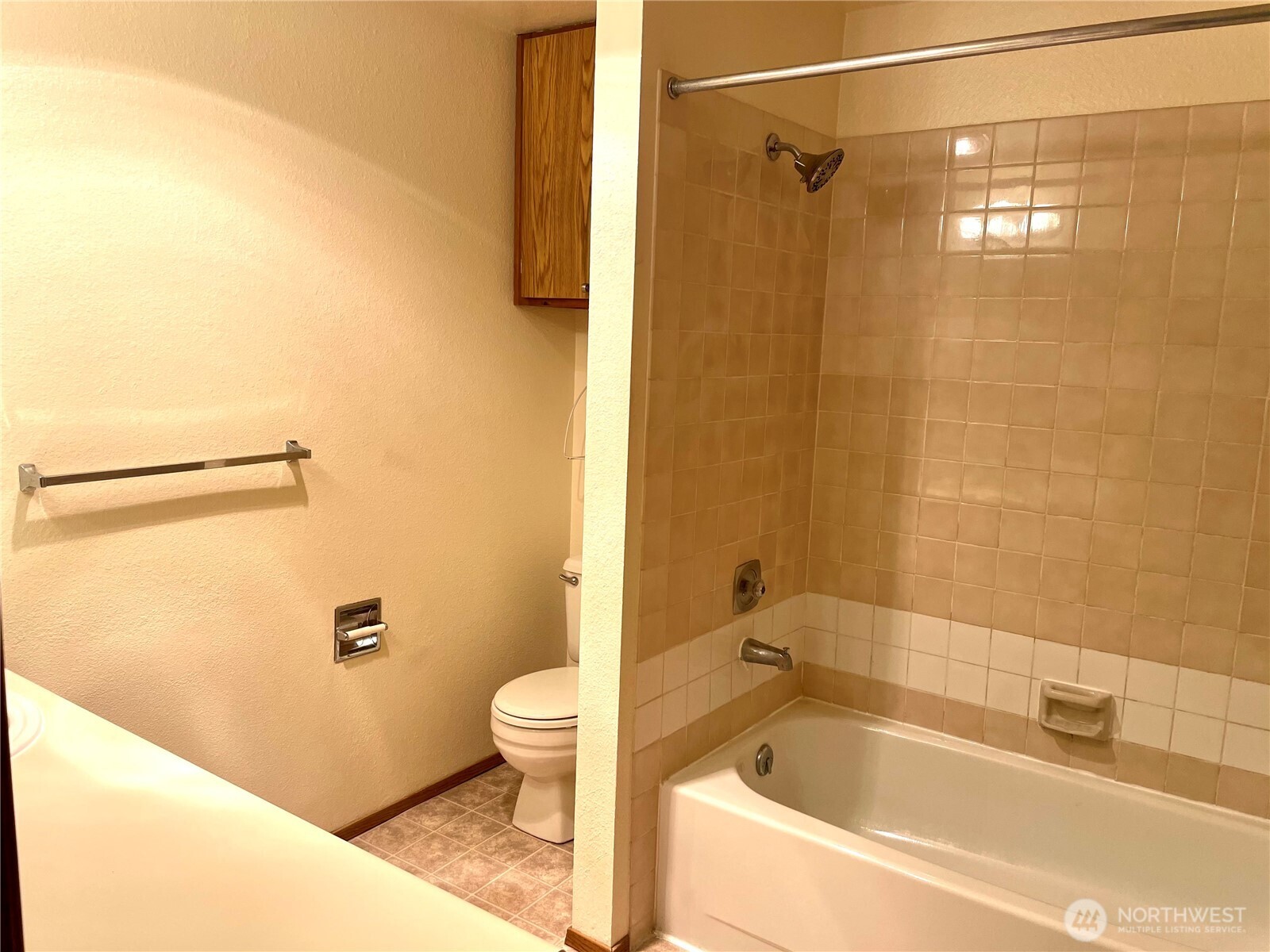19857 25th Avenue NE Shoreline WA 98155
