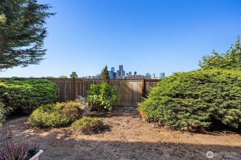 717 122nd Avenue NE Bellevue WA 98005