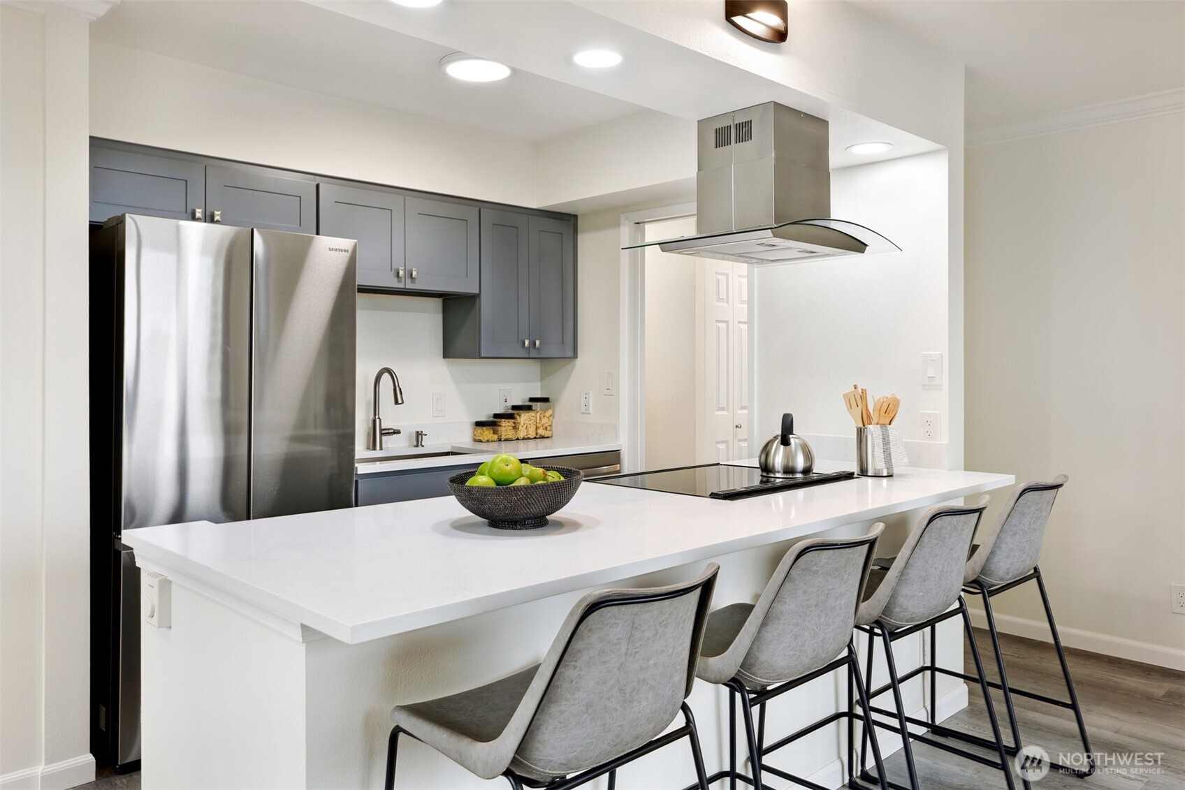 2100 3rd Avenue Seattle WA 98121