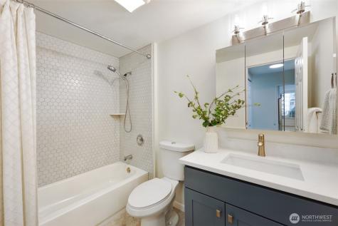 2100 3rd Avenue Seattle WA 98121