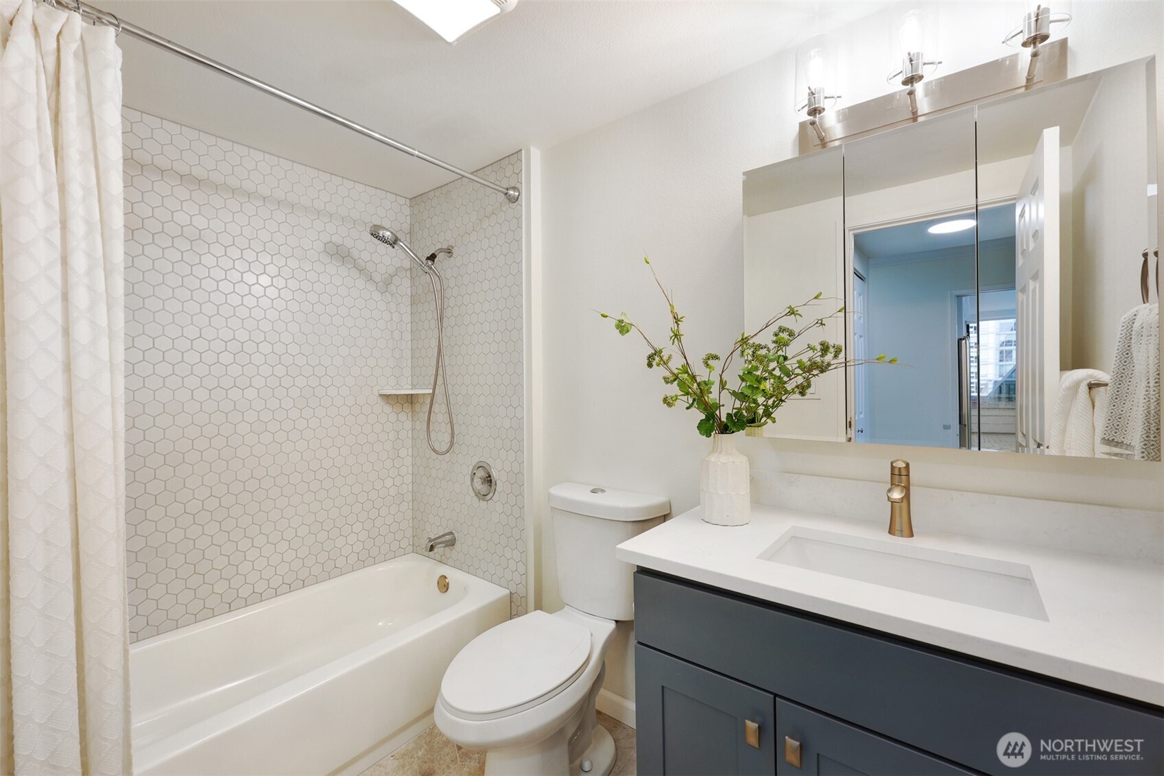 2100 3rd Avenue Seattle WA 98121
