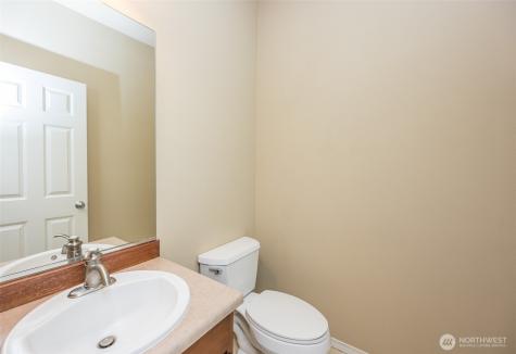 5325 Military Road E Tacoma WA 98446