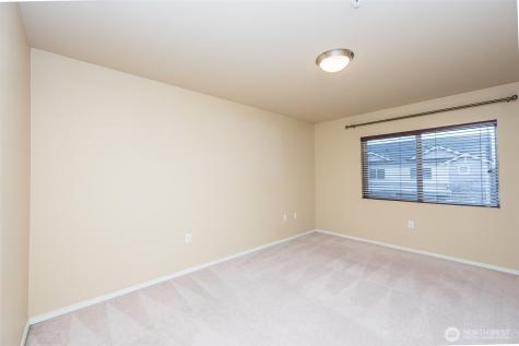 5325 Military Road E Tacoma WA 98446