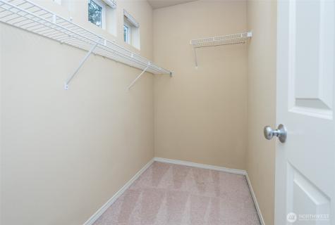 5325 Military Road E Tacoma WA 98446