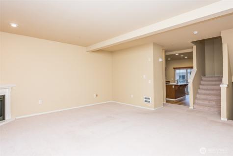 5325 Military Road E Tacoma WA 98446