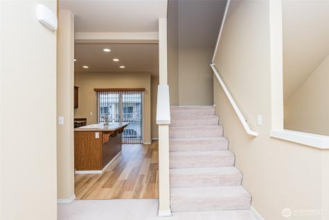 5325 Military Road E Tacoma WA 98446