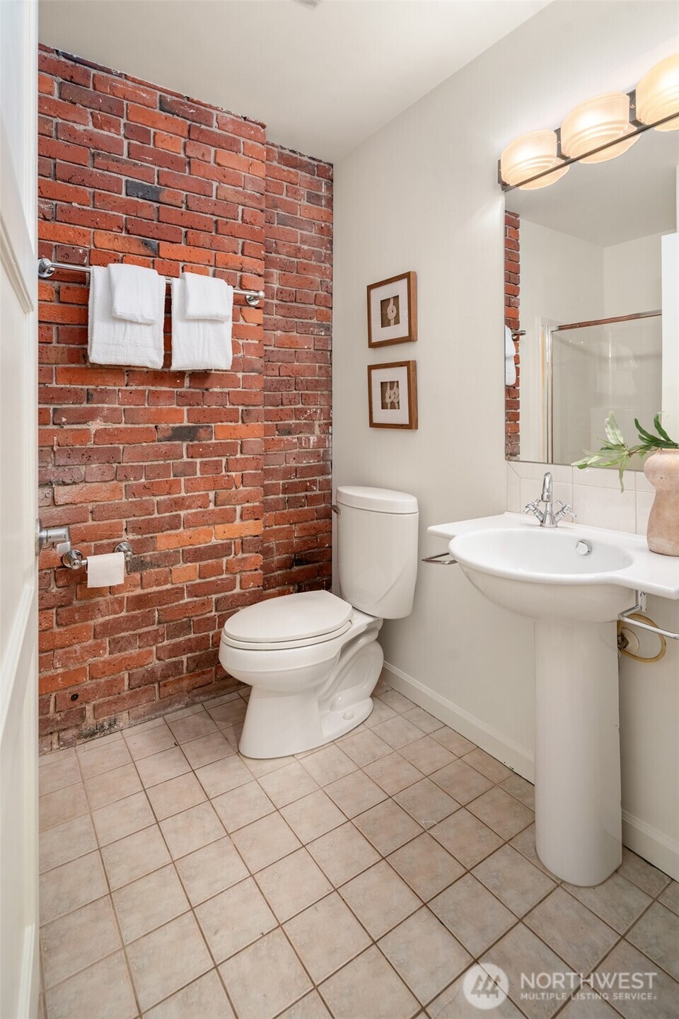 210 3rd Avenue S Seattle WA 98104