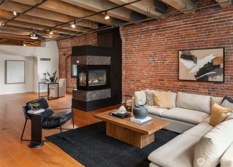 210 3rd Avenue S Seattle WA 98104
