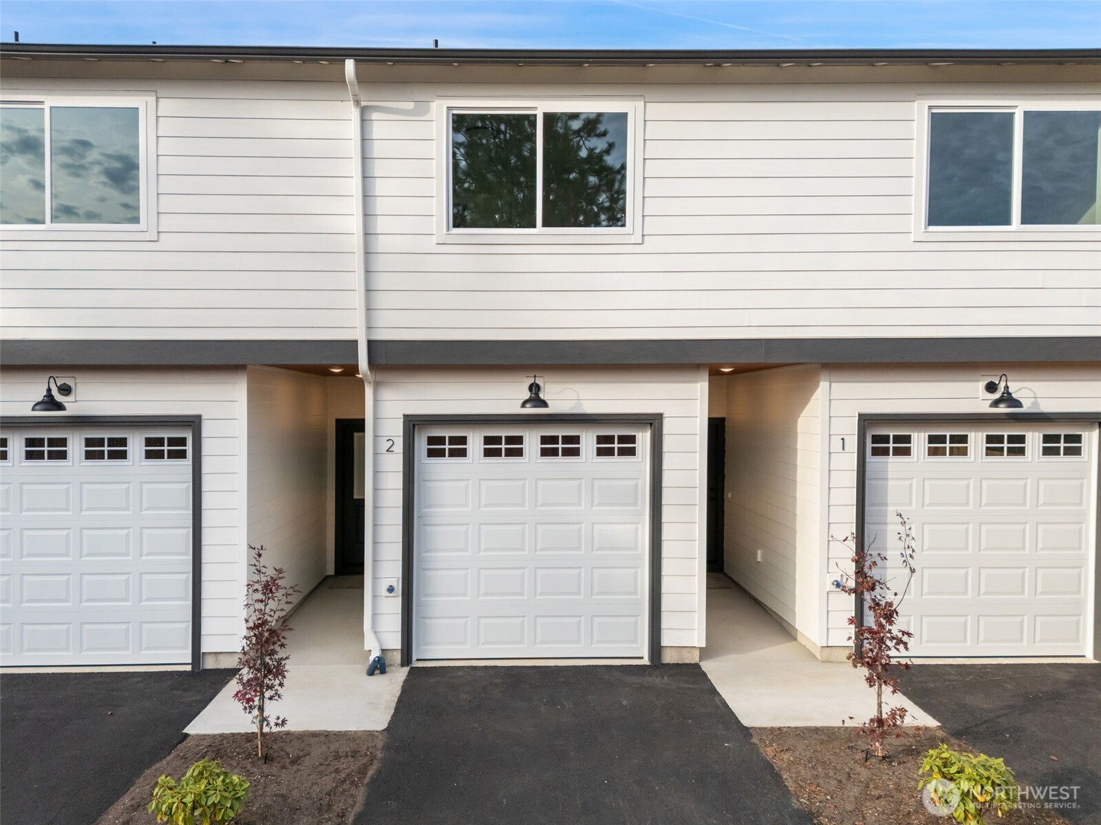 669 W Hendrickson Sequim WA 98382