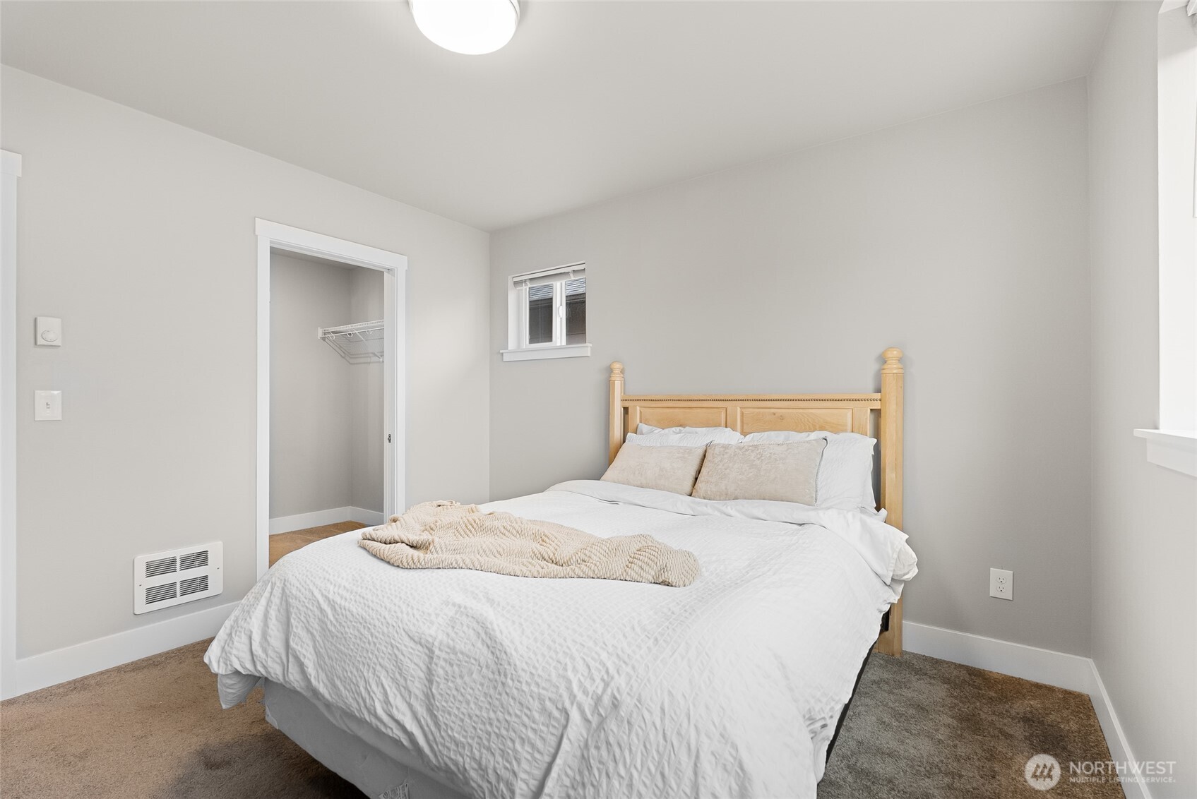 1884 Front Street Lynden WA 98264