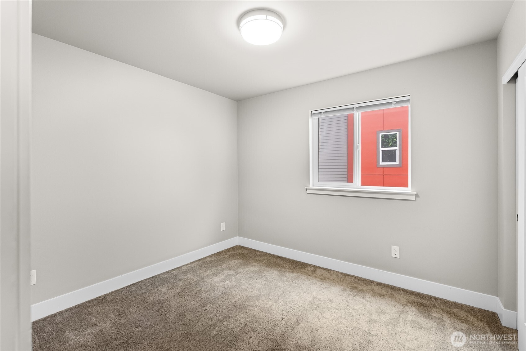 1884 Front Street Lynden WA 98264