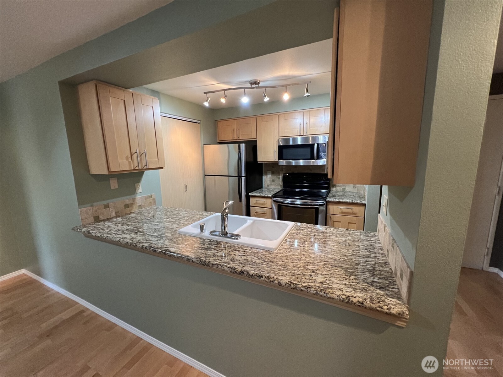 6960 California Avenue SW Seattle WA 98136