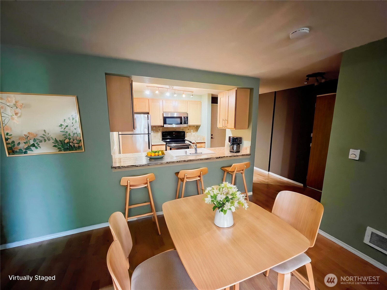 6960 California Avenue SW Seattle WA 98136