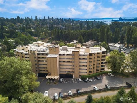 4545 Sand Point Way NE Seattle WA 98105