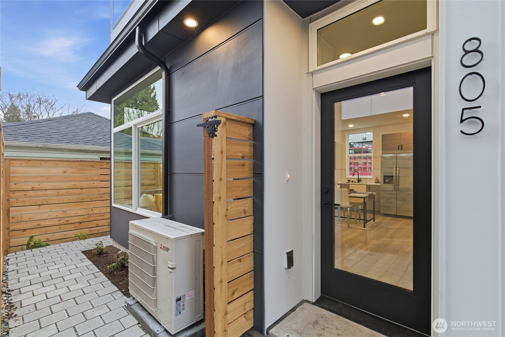 805 S Sullivan Street Seattle WA 98108