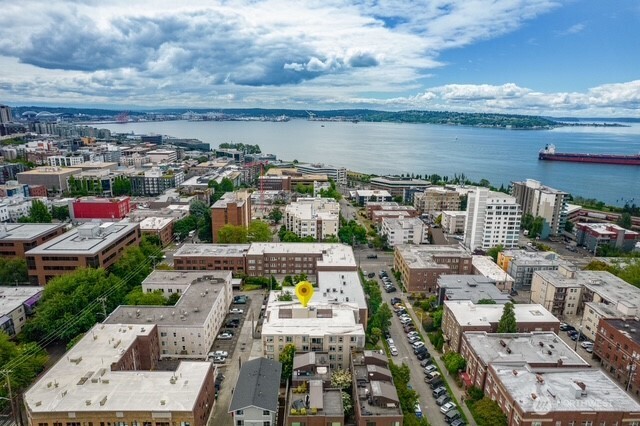 626 4th Avenue W Seattle WA 98119