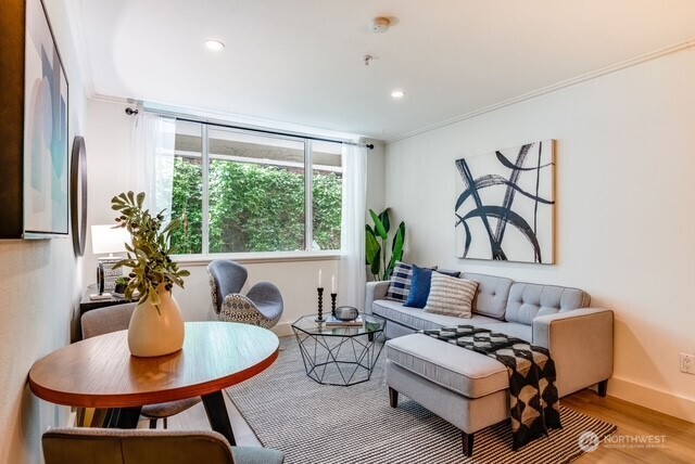 626 4th Avenue W Seattle WA 98119