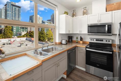 2324 1st Avenue Seattle WA 98121
