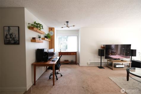 4823 180th Street SW Lynnwood WA 98037