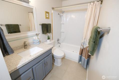4823 180th Street SW Lynnwood WA 98037
