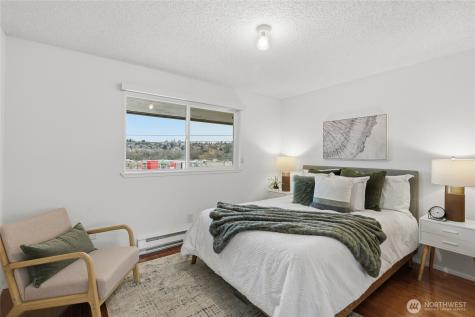 2034 14th Avenue W Seattle WA 98119