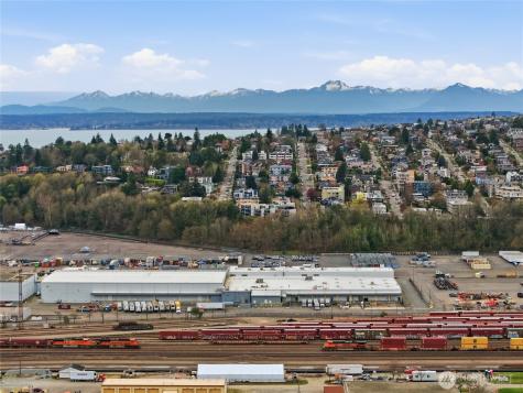 2034 14th Avenue W Seattle WA 98119