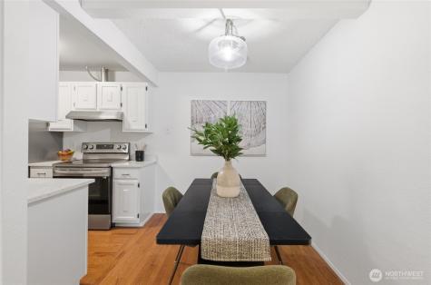 2034 14th Avenue W Seattle WA 98119