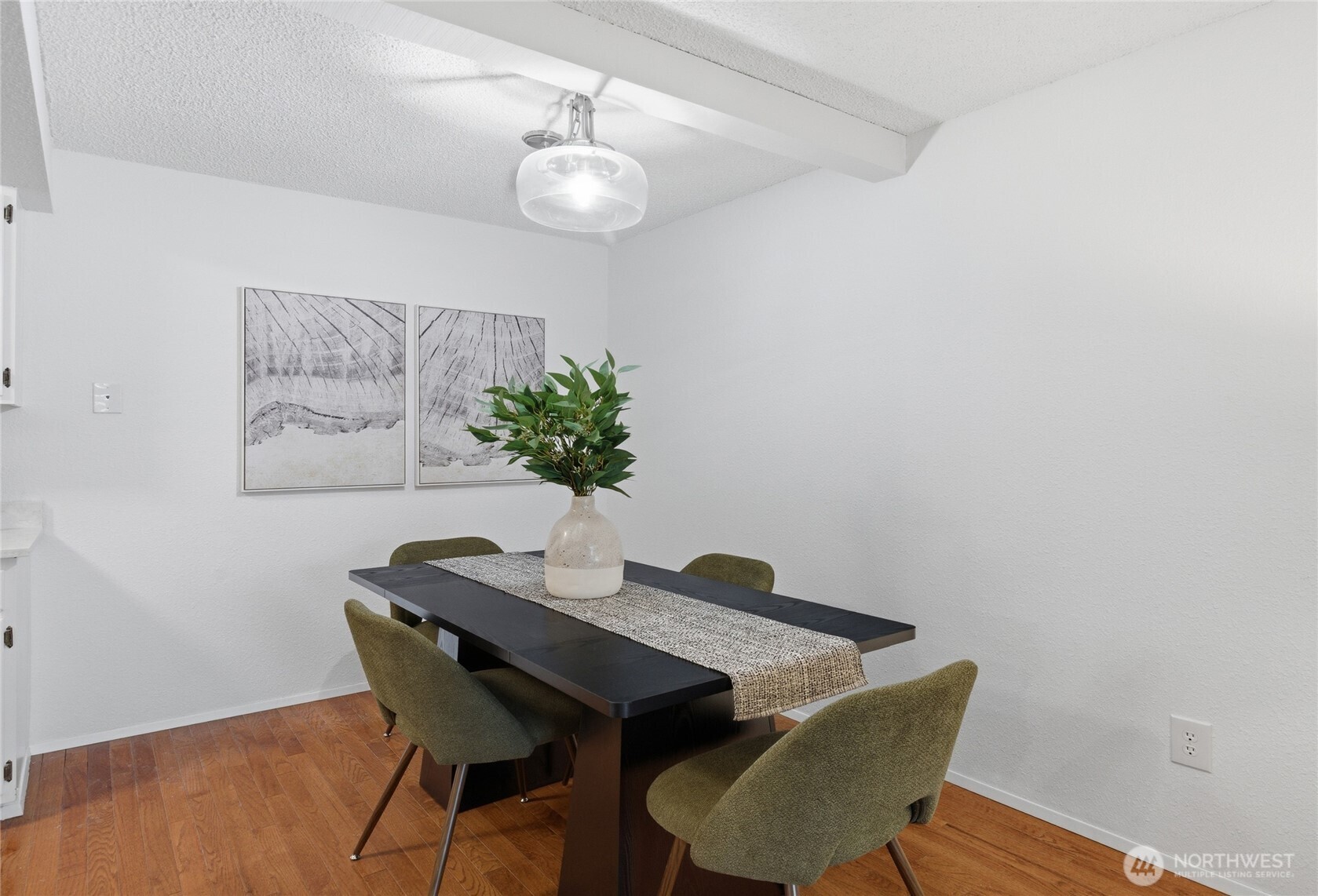 2034 14th Avenue W Seattle WA 98119