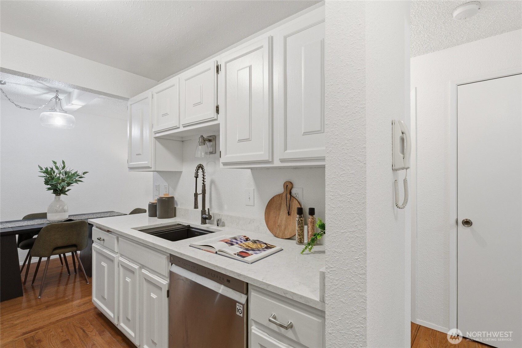 2034 14th Avenue W Seattle WA 98119