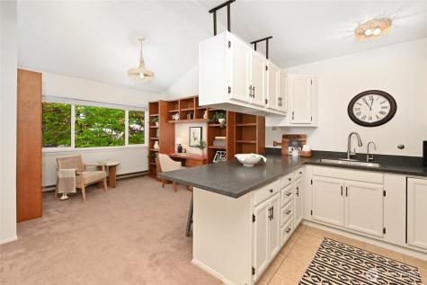 6343 Sand Point Way NE Seattle WA 98115
