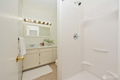 6343 Sand Point Way NE Seattle WA 98115