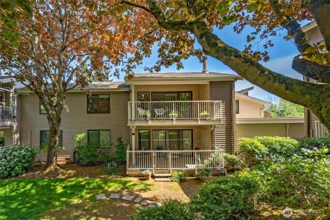 6343 Sand Point Way NE Seattle WA 98115