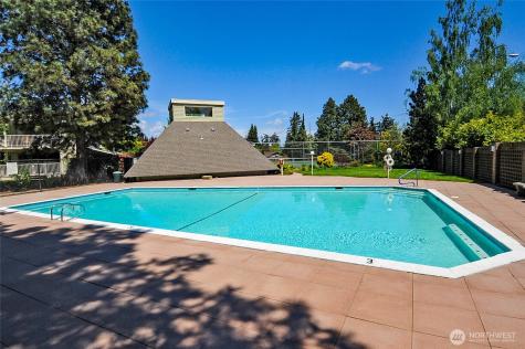6343 Sand Point Way NE Seattle WA 98115