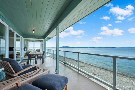 3085 Alki Avenue SW Seattle WA 98116