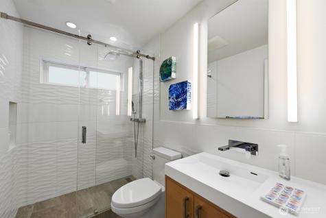 3085 Alki Avenue SW Seattle WA 98116