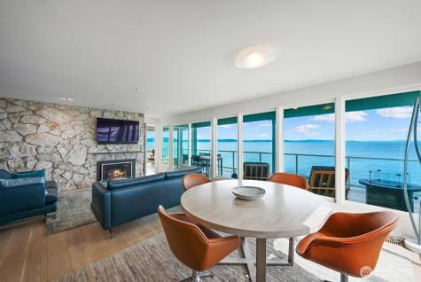 3085 Alki Avenue SW Seattle WA 98116